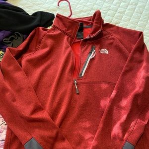 North face 1/4 zip